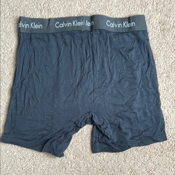 Calvin Klein Gray Boxer Briefs with Stretch Fabric - Picture 3 of 3